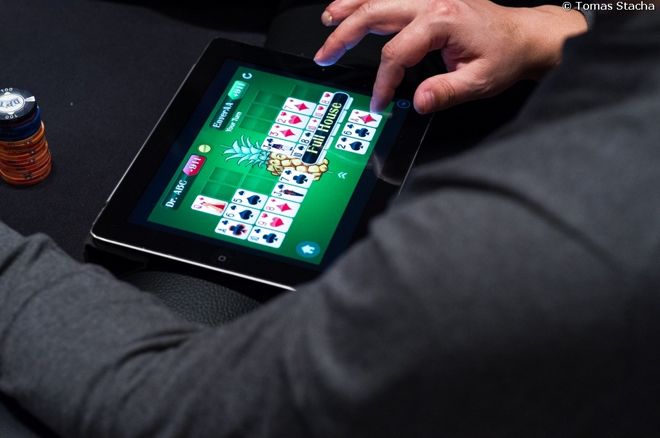 tablette jeu de cartes online